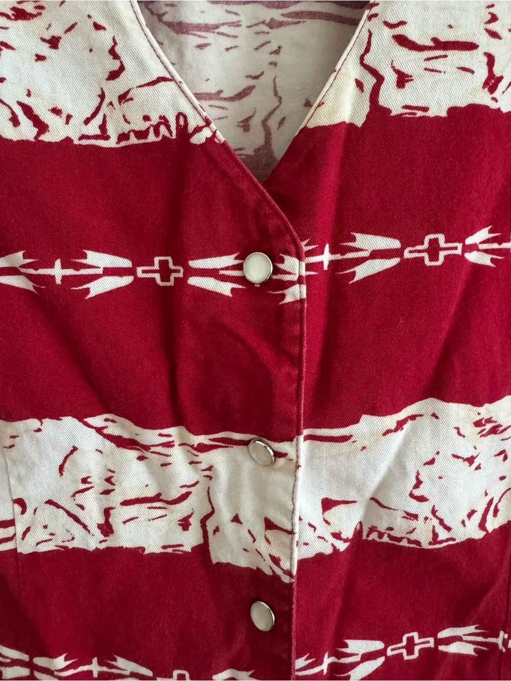 Vintage 90s Wrangler Red and White Western Button Up - Picture 3 of 7